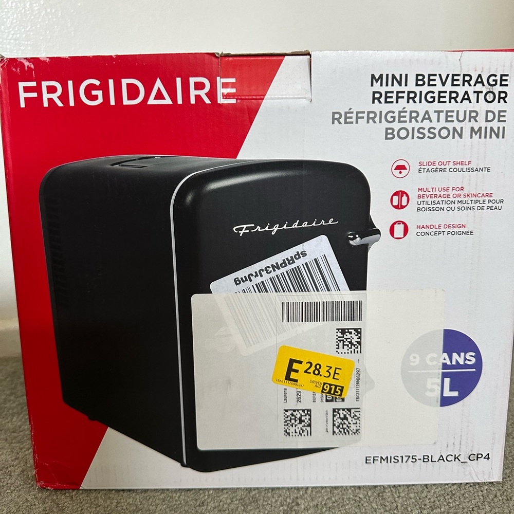 Black Mini Beverage Refrigerator